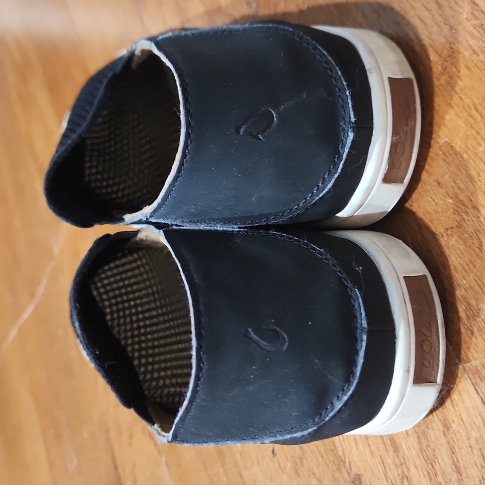 OluKai black slip on shoes - Picture 4 of 5